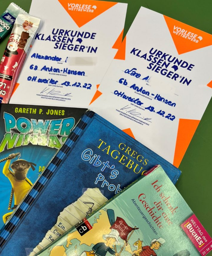 Vorlese-22_2-768x1023